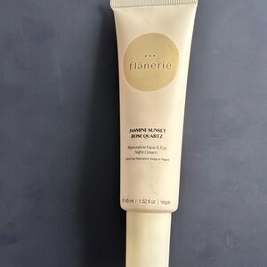 Jasmine Sunset Rose Quartz Night Cream